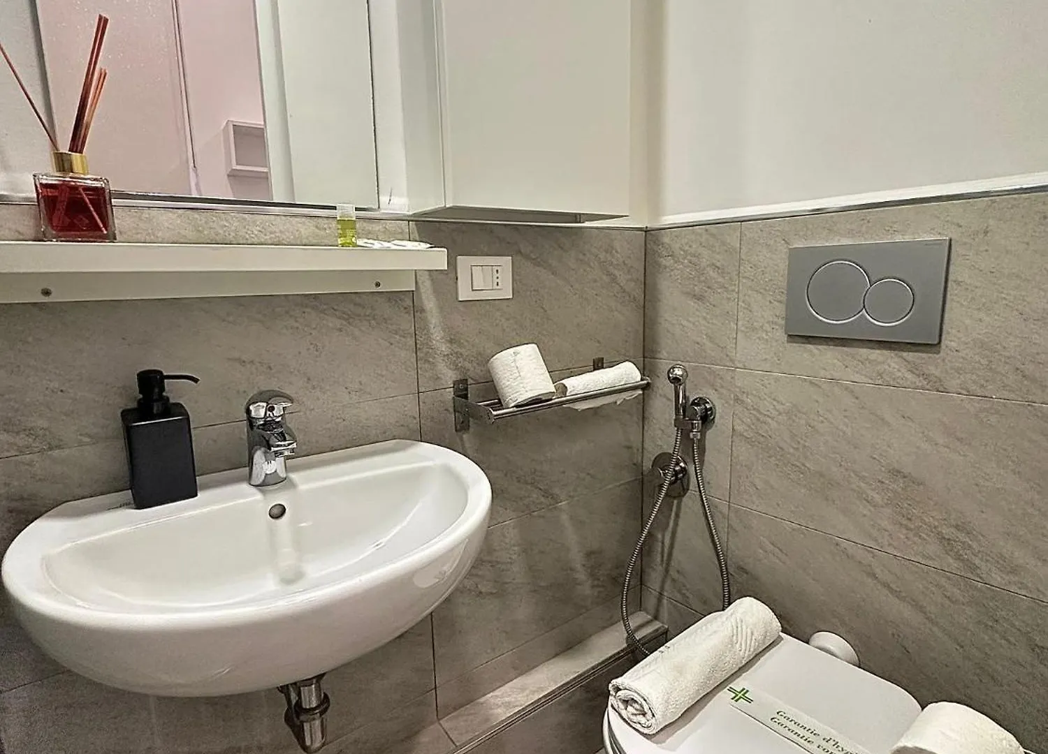 Milan Saint Joseph Apartment 0*,