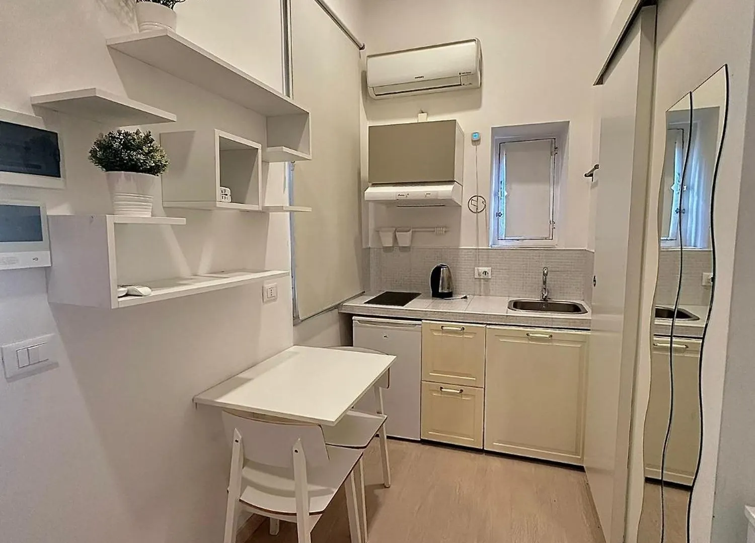Milan Saint Joseph Apartment